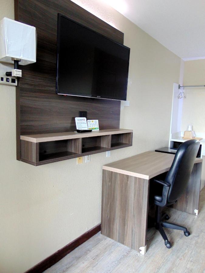 Hotel Somatel Airport Nashville